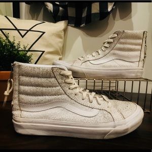 Vans + Madewell Exclusive Distressed Slim Size 7